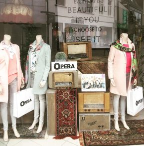 Etalage opera